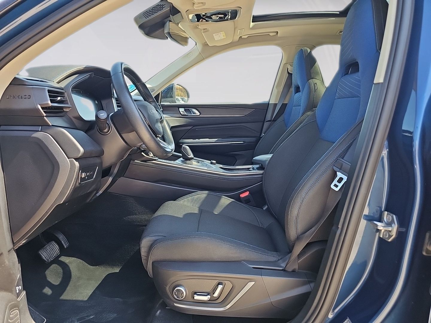 Lynk & Co 01 1.5 PHEV 192 kW (261 CV)