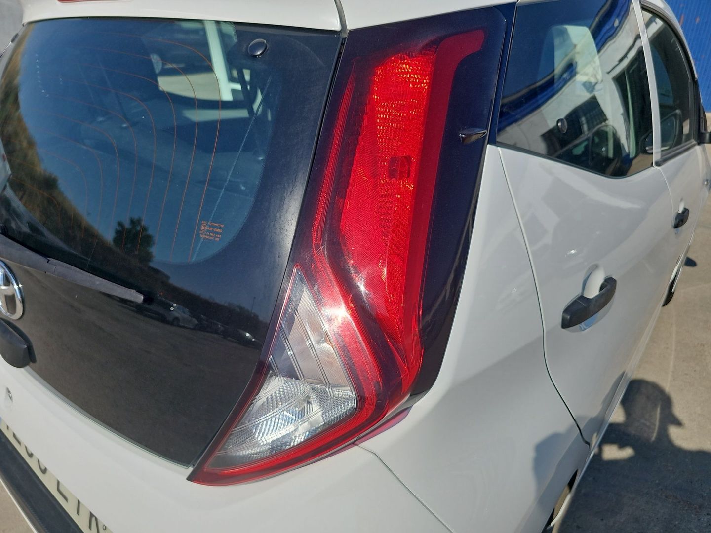 Toyota Aygo 1.0 70 x-play 53 kW (72 CV)
