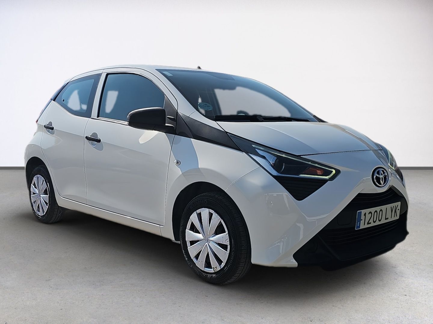 Toyota Aygo 1.0 70 x-play 53 kW (72 CV)