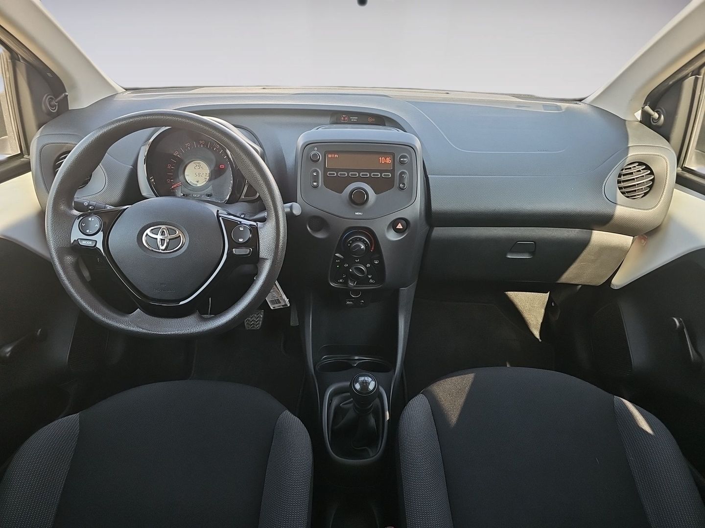 Toyota Aygo 1.0 70 x-play 53 kW (72 CV)