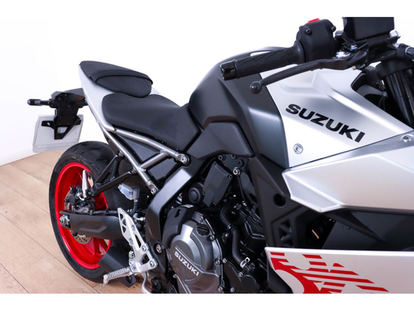 Suzuki GSX-8R
