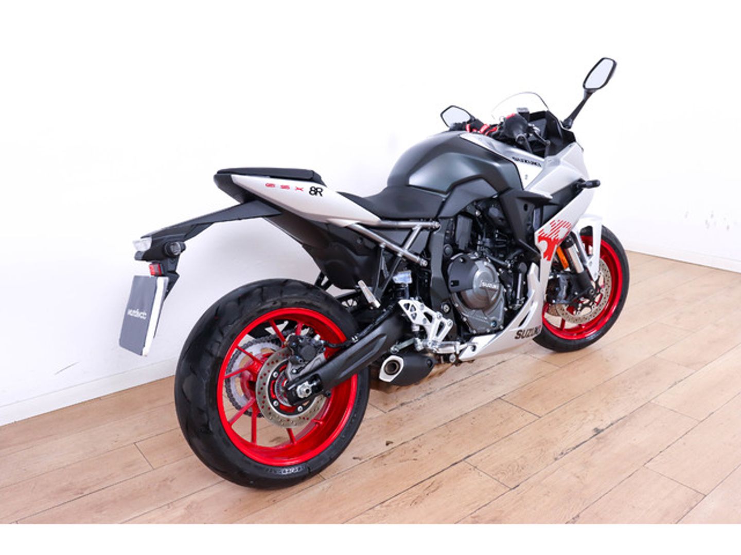 Suzuki GSX-8R