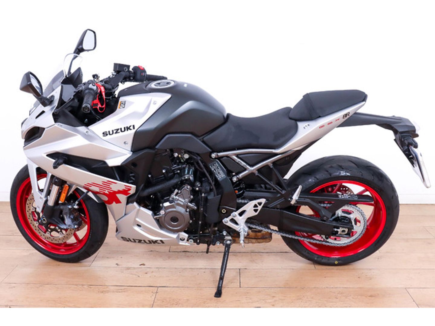 Suzuki GSX-8R