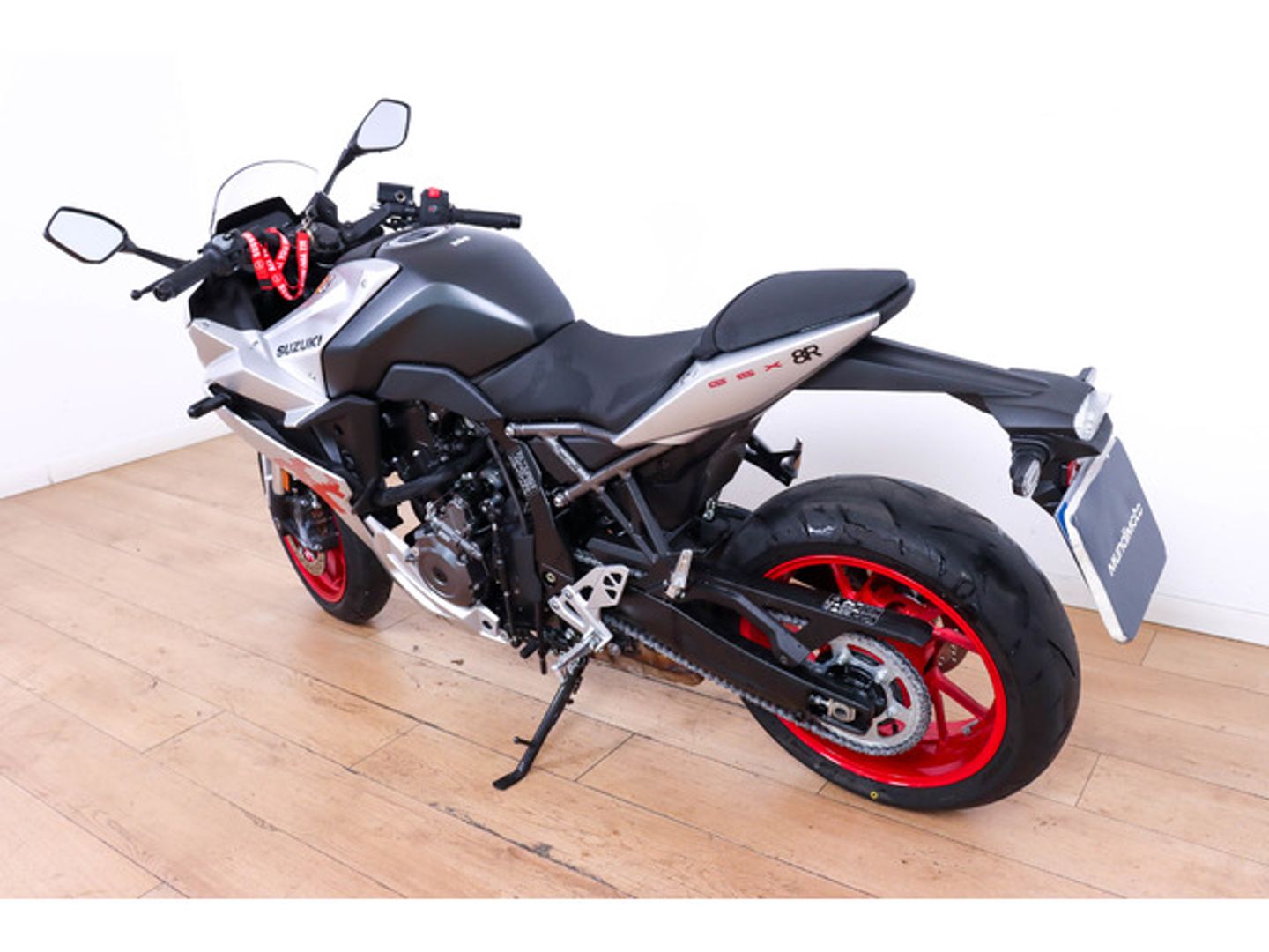 Suzuki GSX-8R