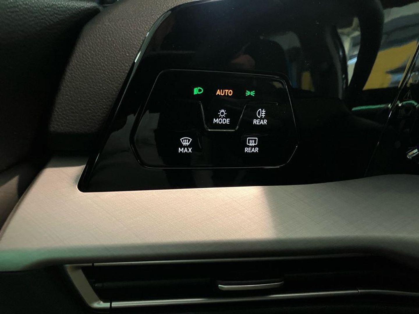 Volkswagen Golf ``Más`` 2.0 TDI 85 kW (115 CV)