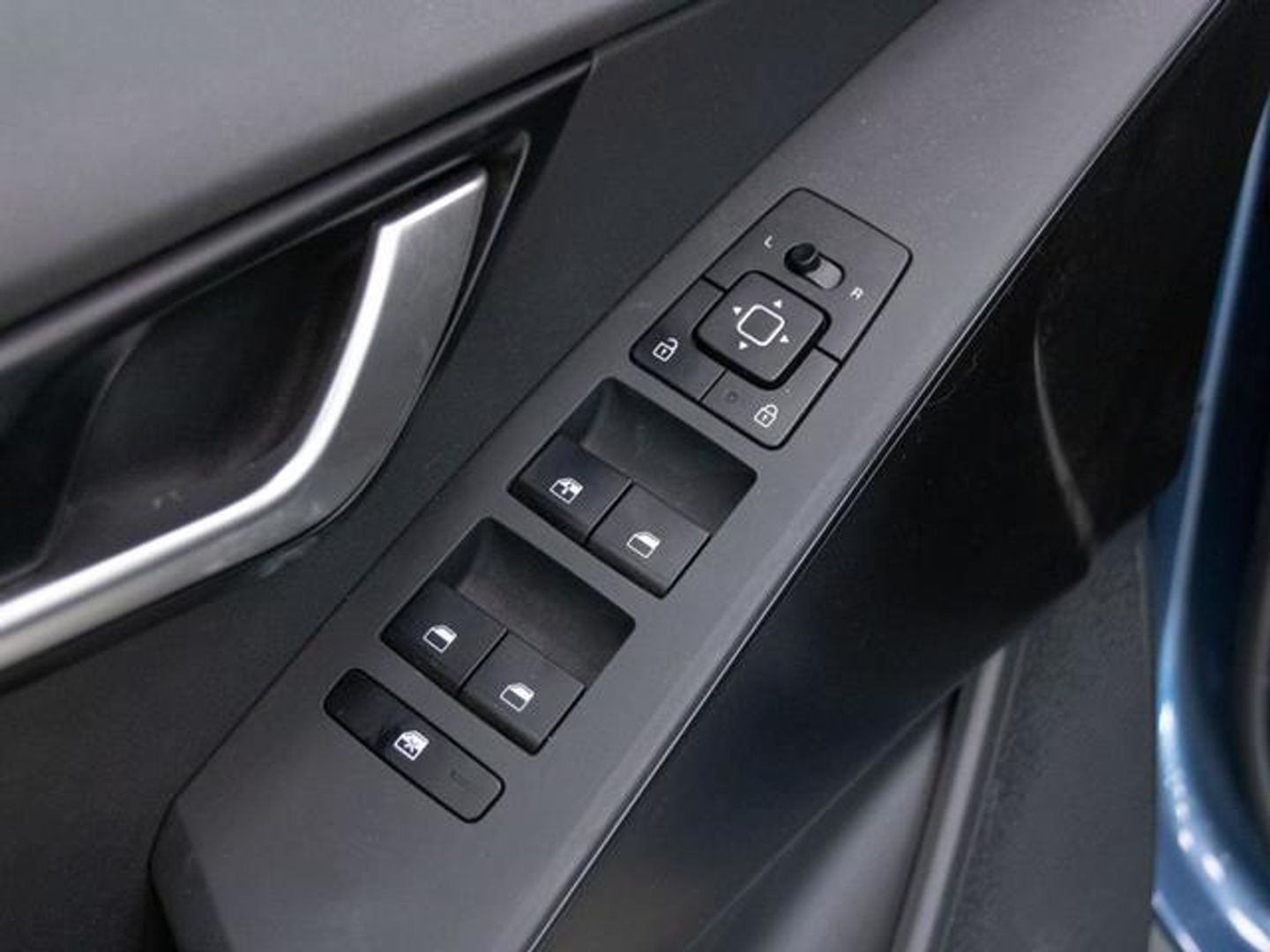 Kia Niro 1.6 GDi HEV Concept 104 kW (141 CV)
