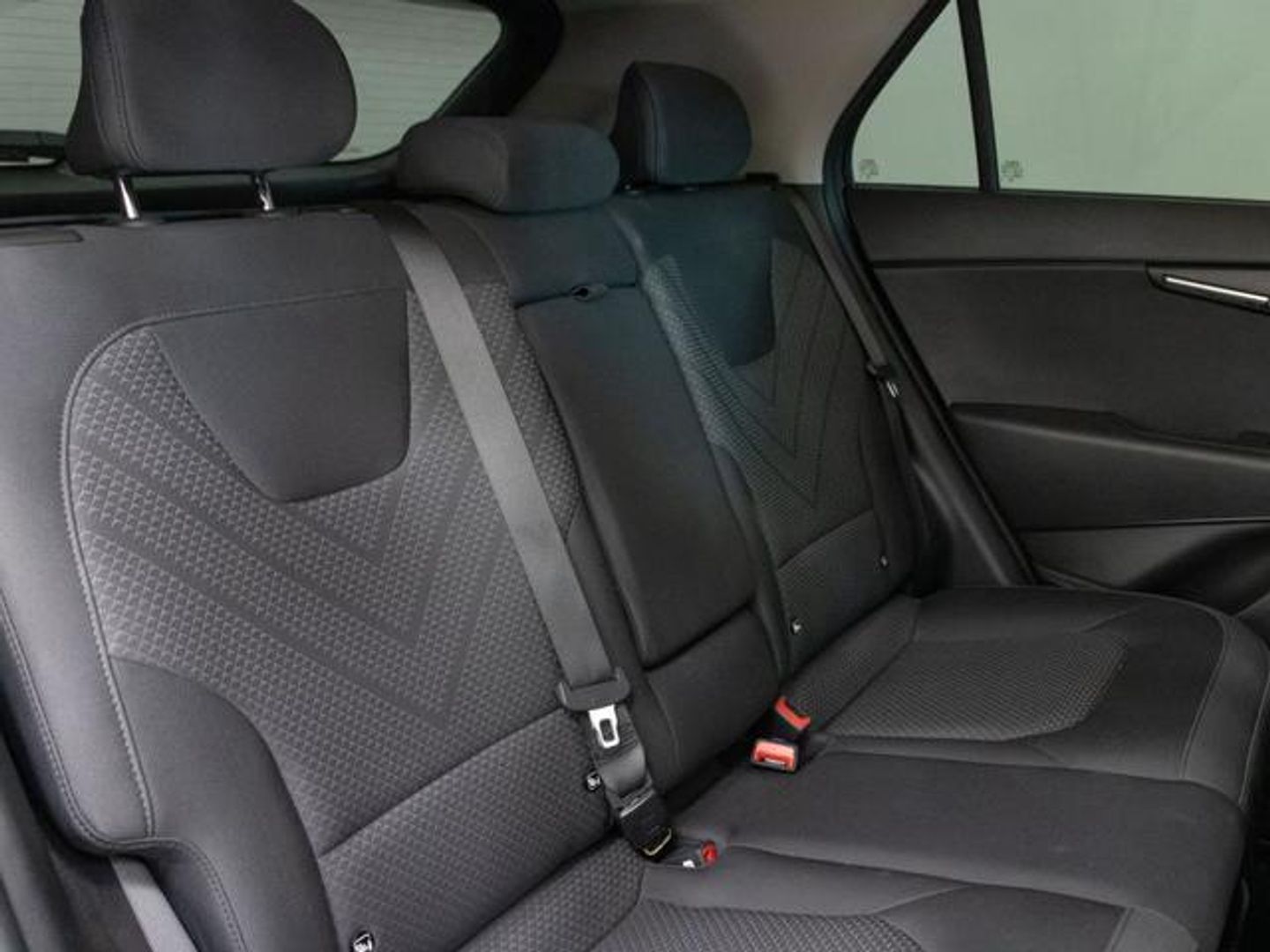 Kia Niro 1.6 GDi HEV Concept 104 kW (141 CV)