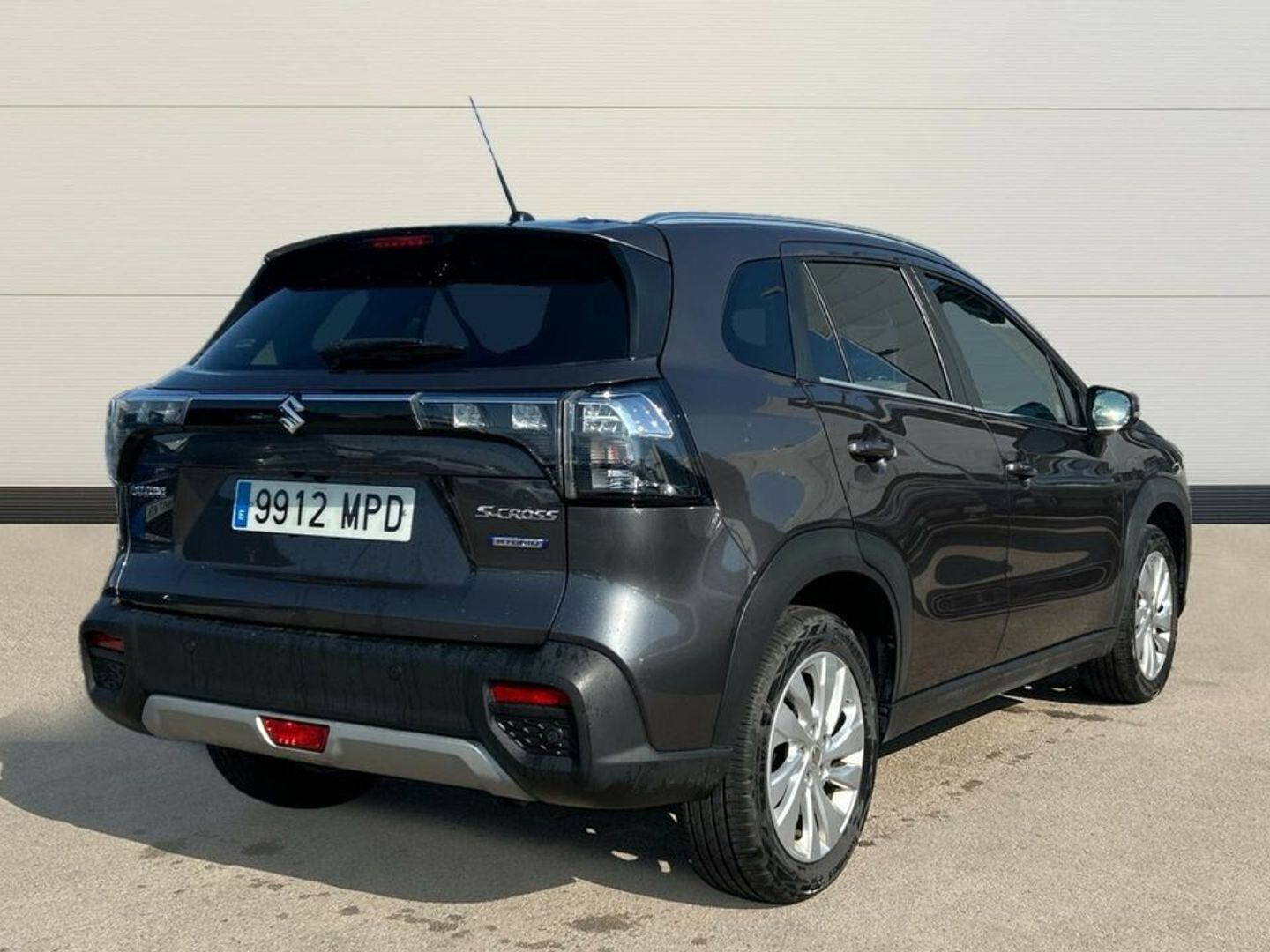 Suzuki S-Cross 1.4T Mild Hybrid S2 4WD 95 kW (129 CV)