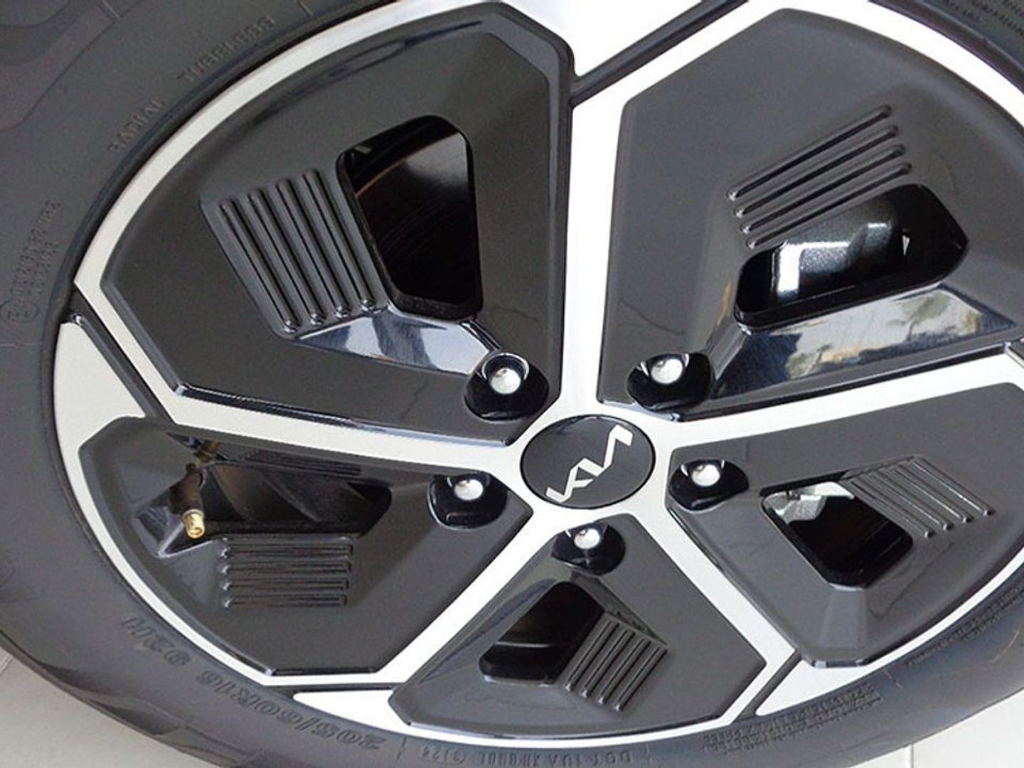 Kia Niro 1.6 GDi HEV Concept 95 kW (129 CV)