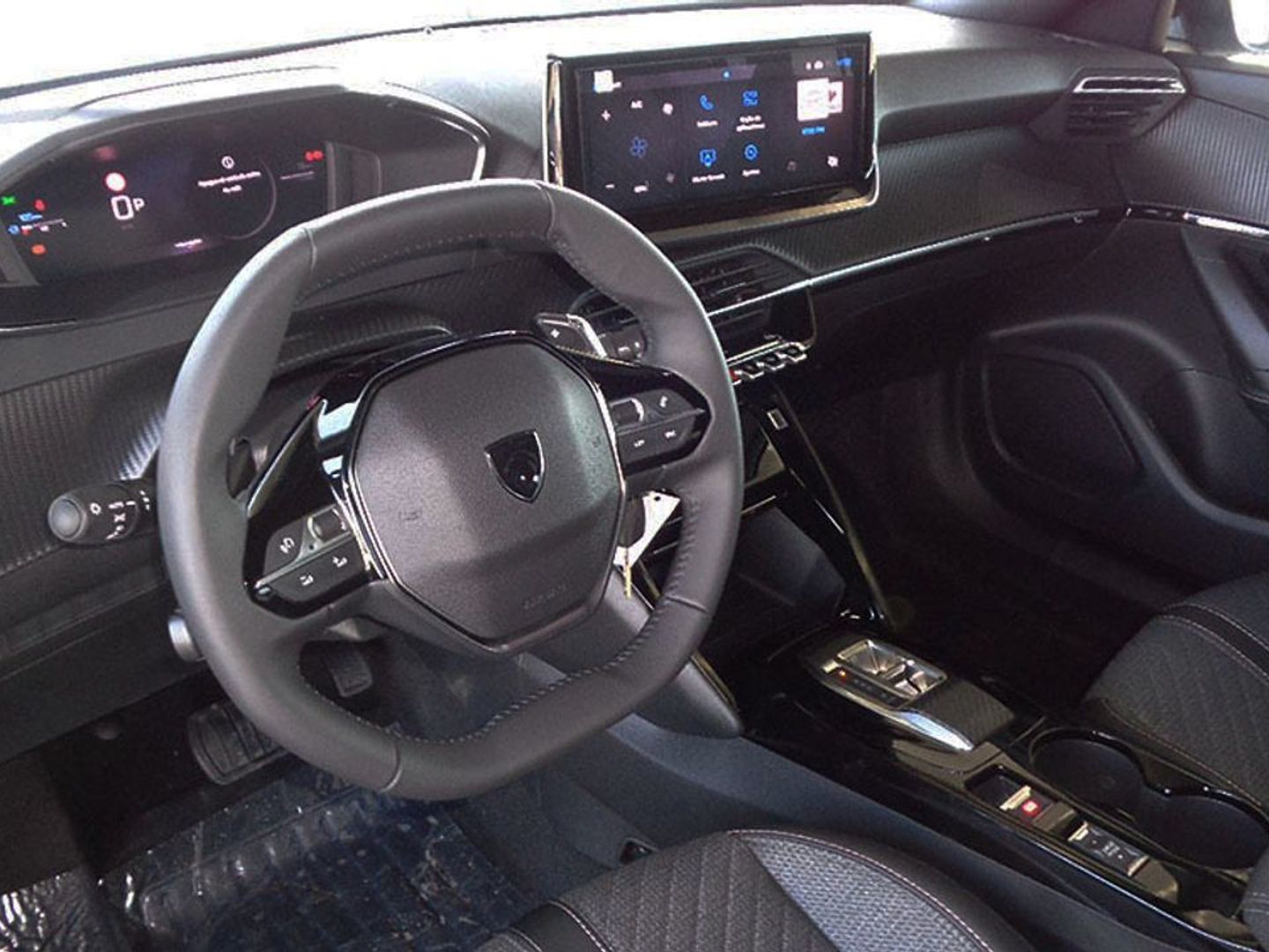 Peugeot 2008 Allure Hybrid eDCS6 107 kW (145 CV)