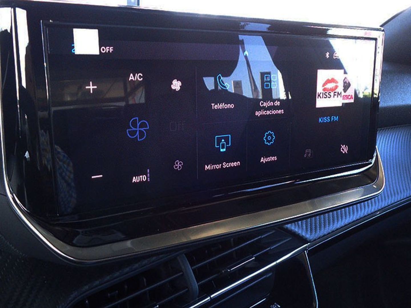 Peugeot 2008 Allure Hybrid eDCS6 107 kW (145 CV)