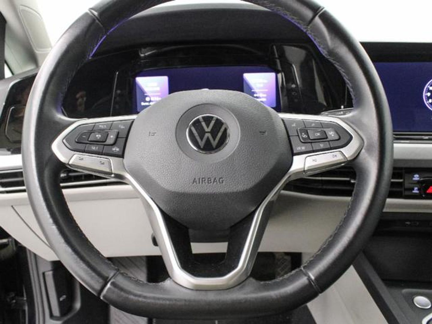 Volkswagen Golf Life 1.5 TSI 96 kW (130 CV)