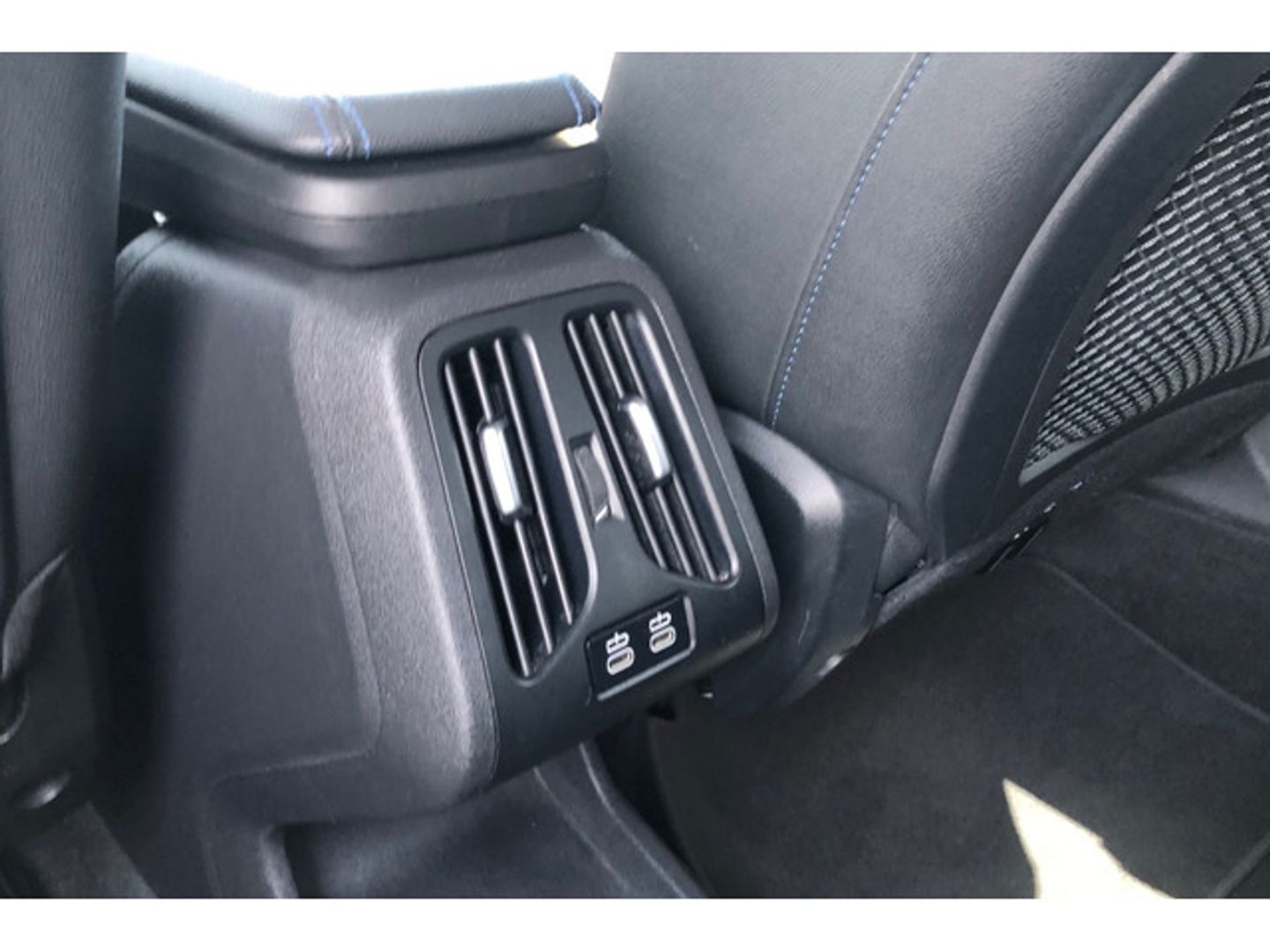 BMW X1 sDrive18i 100 kW (136 CV)
