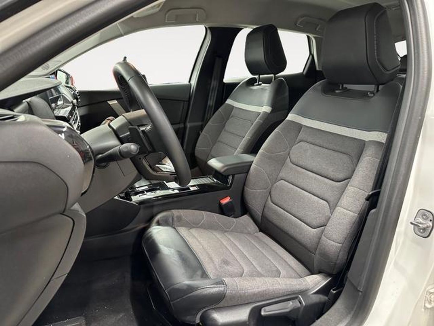 Citroen C4 PureTech 130 S&S 6v Plus 96 kW (131 CV)
