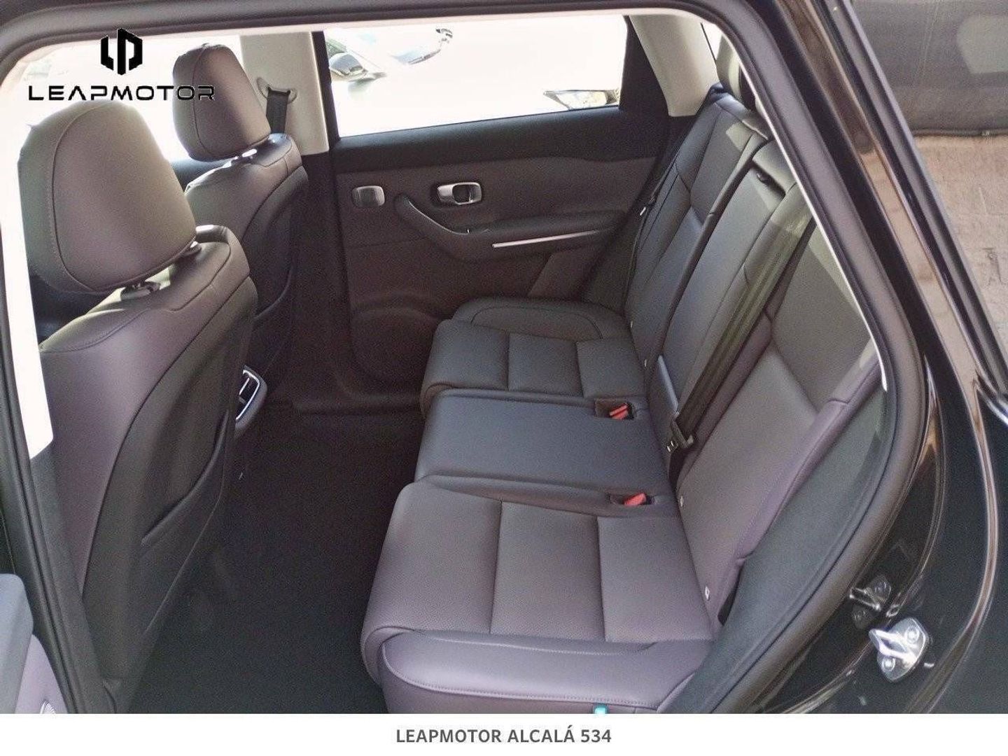 Leapmotor C10 BEV 69.9kWh Design Auto 160 kW (218 CV)