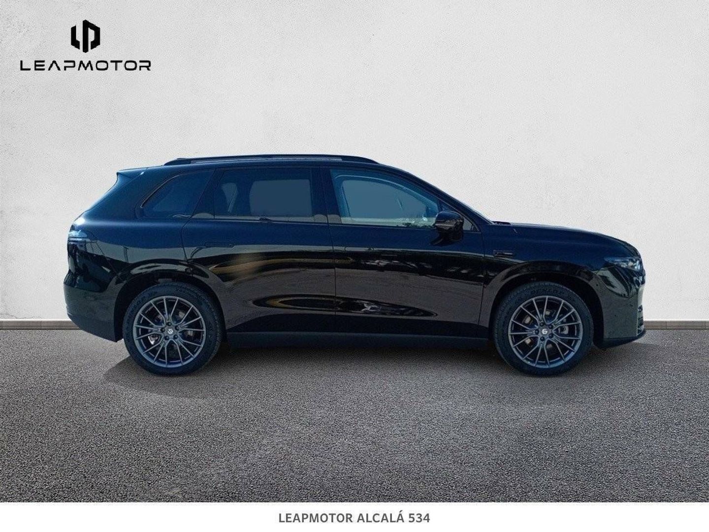 Leapmotor C10 BEV 69.9kWh Design Auto 160 kW (218 CV)