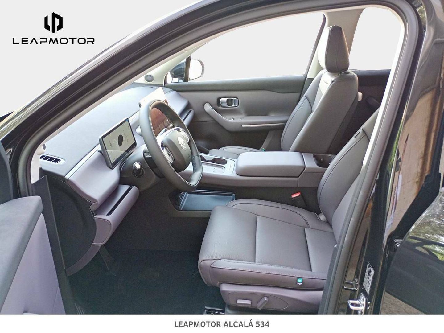 Leapmotor C10 BEV 69.9kWh Design Auto 160 kW (218 CV)
