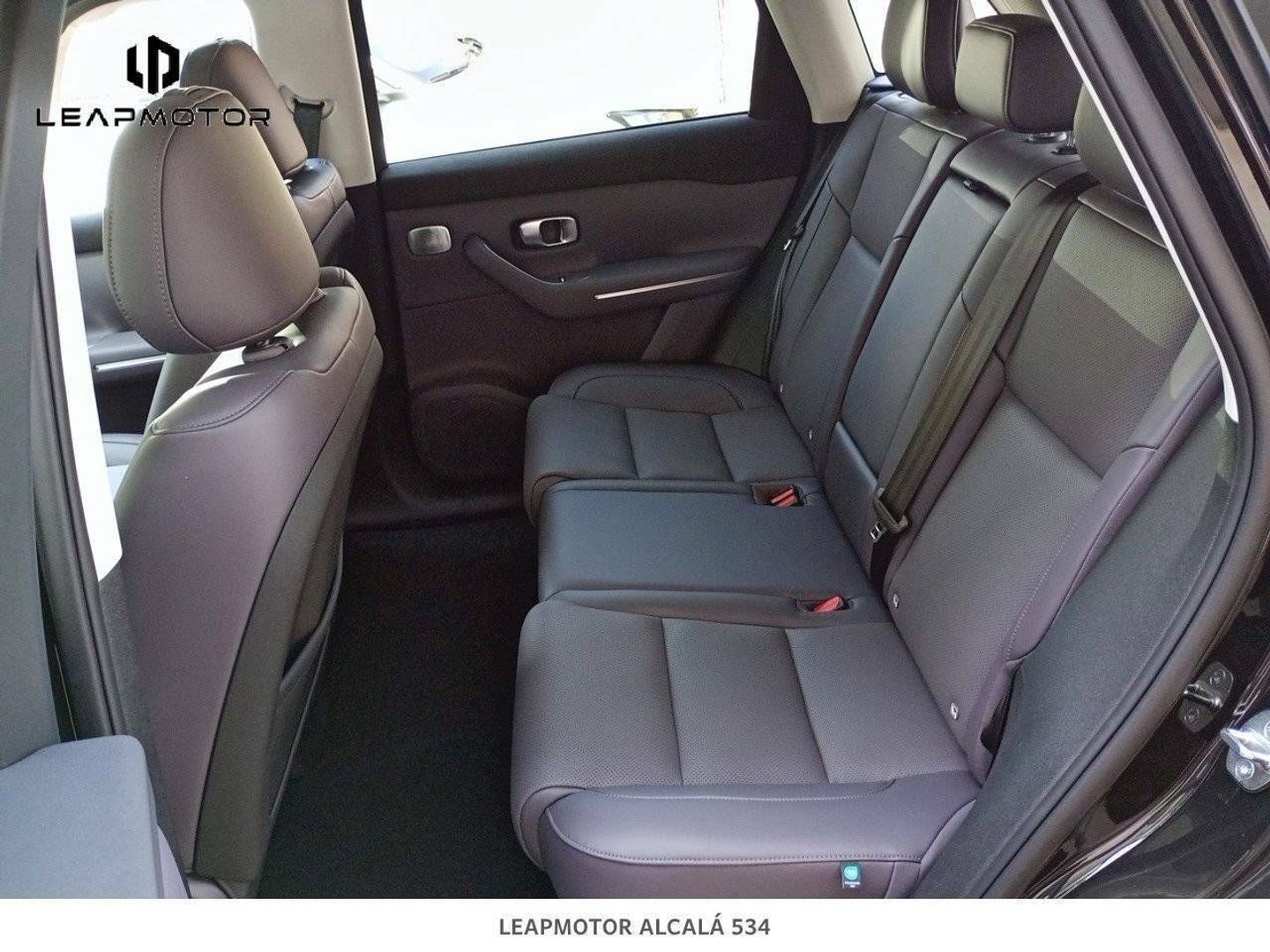 Leapmotor C10 BEV 69.9kWh Design Auto 160 kW (218 CV)