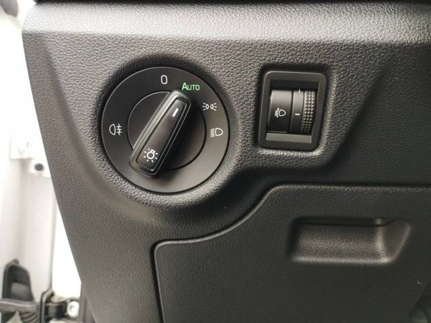 Skoda Kamiq 1.0 TSI Ambition DSG 81 kW (110 CV)