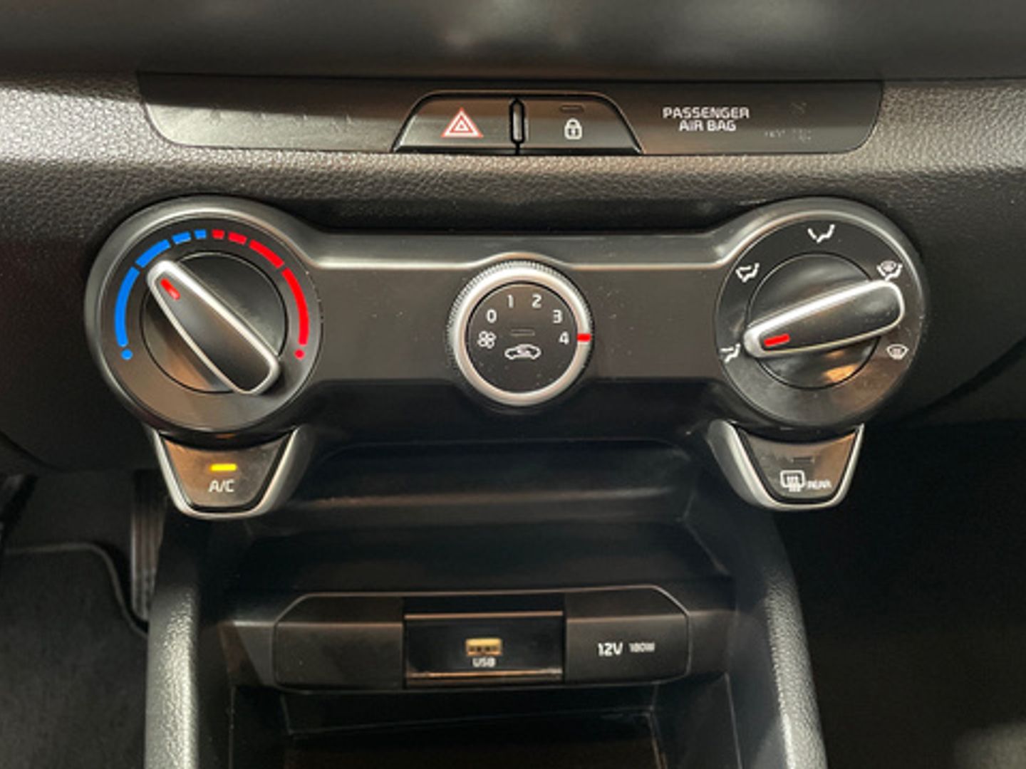 Kia Stonic 1.0 T-GDi MHEV iMT Concept 74 kW (100 CV)