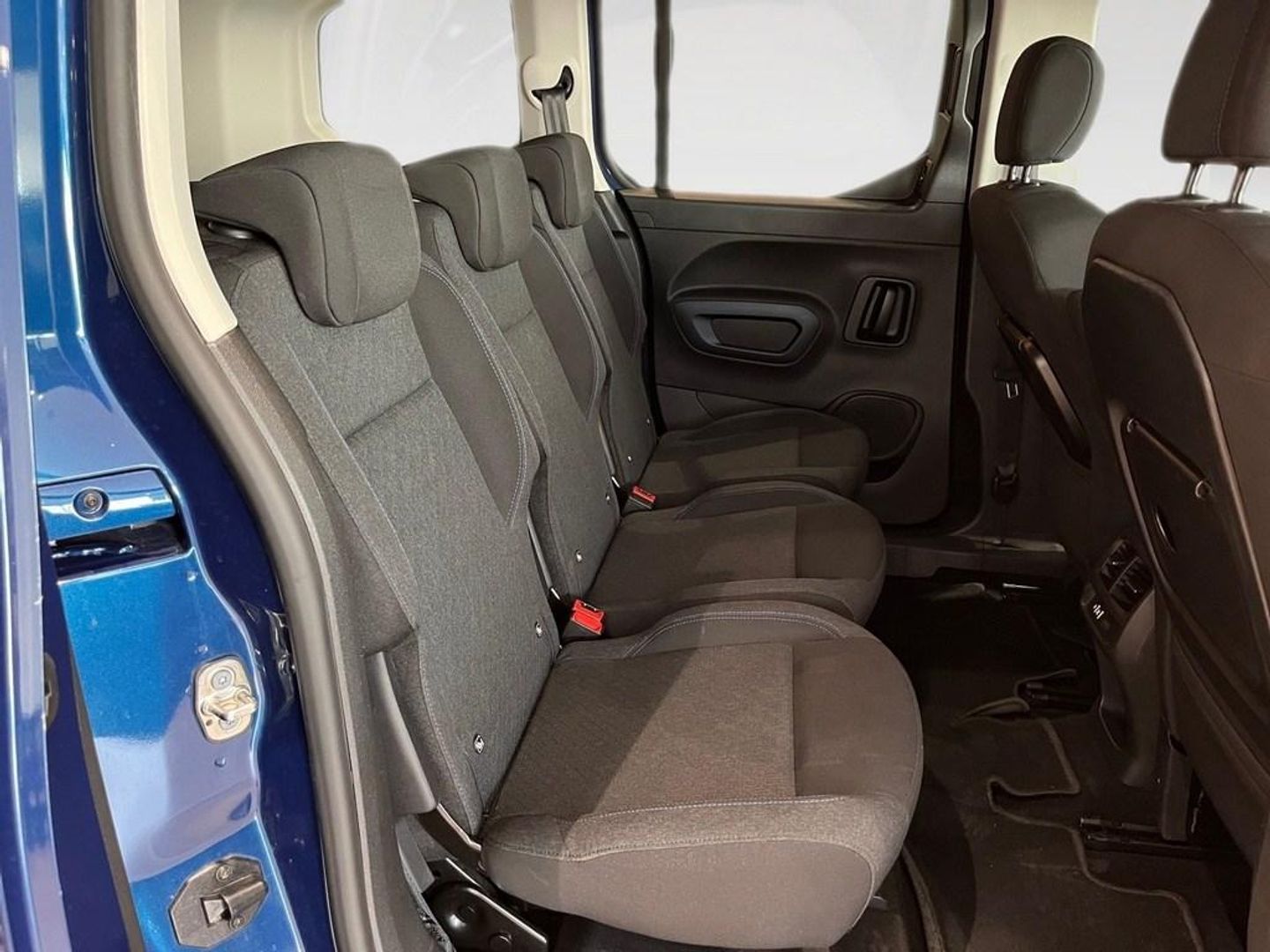 Peugeot Rifter BlueHDi 100 Allure Pack Standard 73 kW (100 CV)
