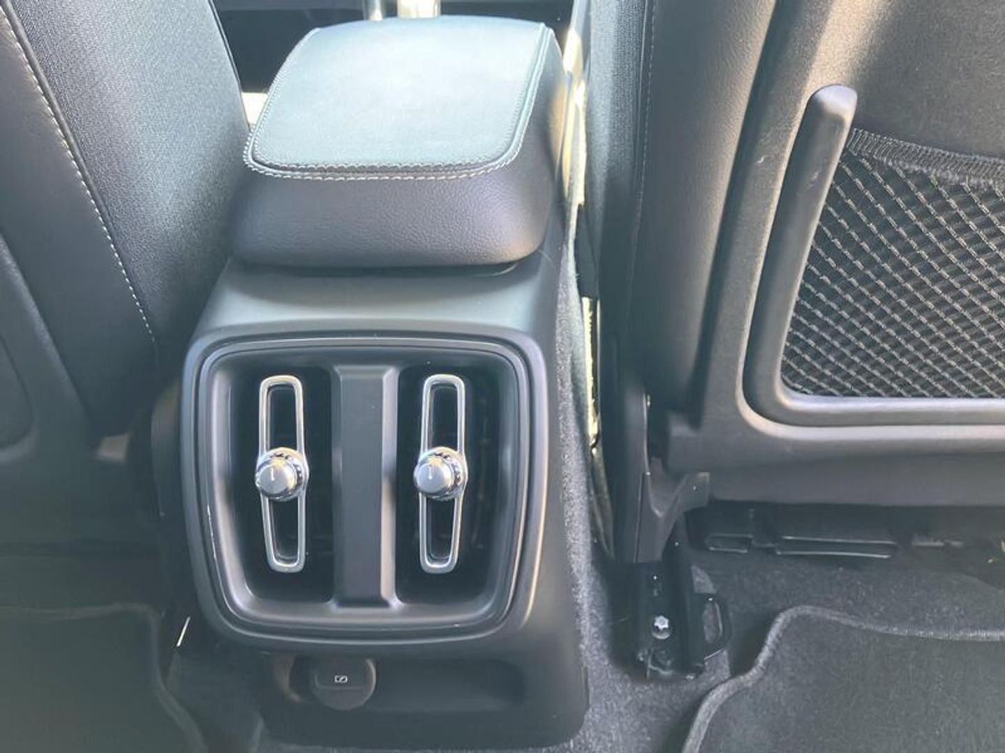 Volvo XC40 T3 Business Plus Auto 120 kW (163 CV)