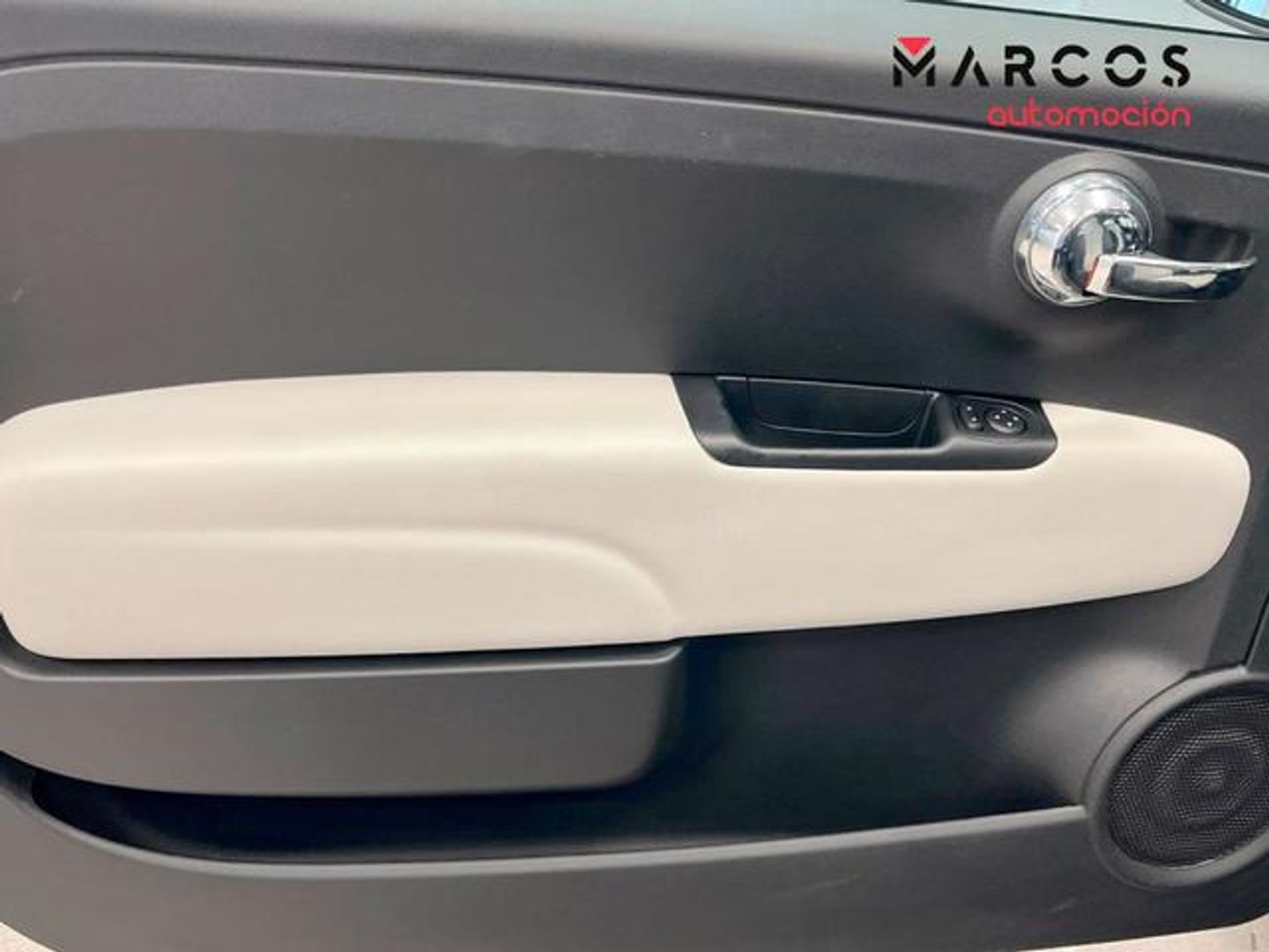 Fiat 500 1.0 Hybrid Dolcevita 51 kW (70 CV)