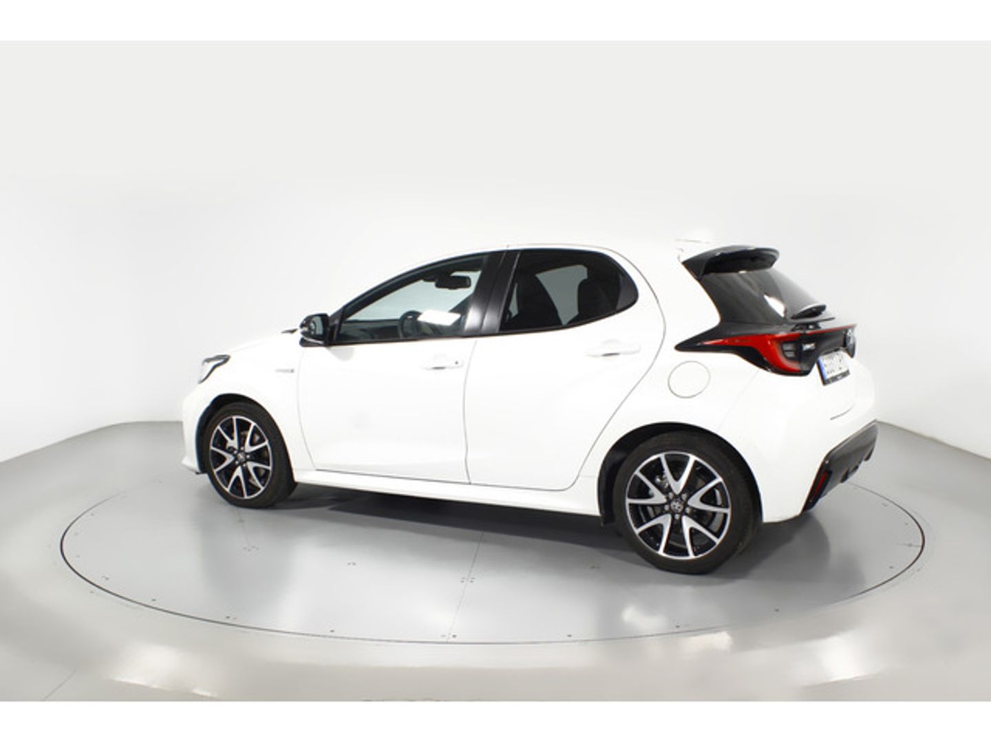 Toyota Yaris 120H Style 85 kW (116 CV)