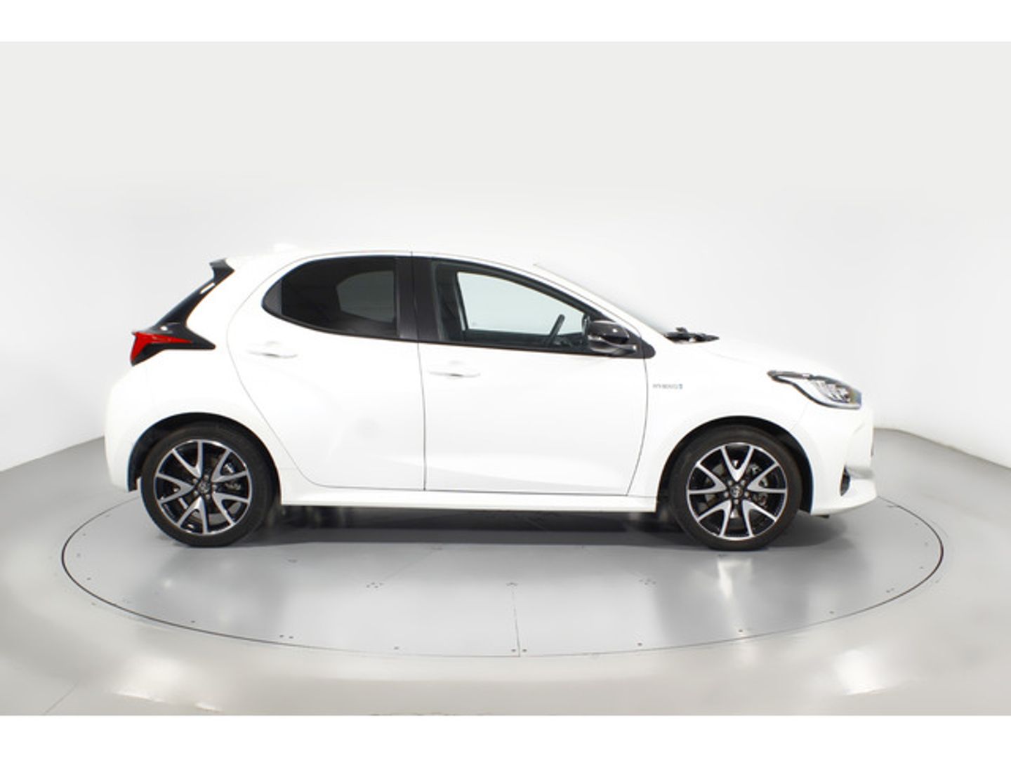 Toyota Yaris 120H Style 85 kW (116 CV)