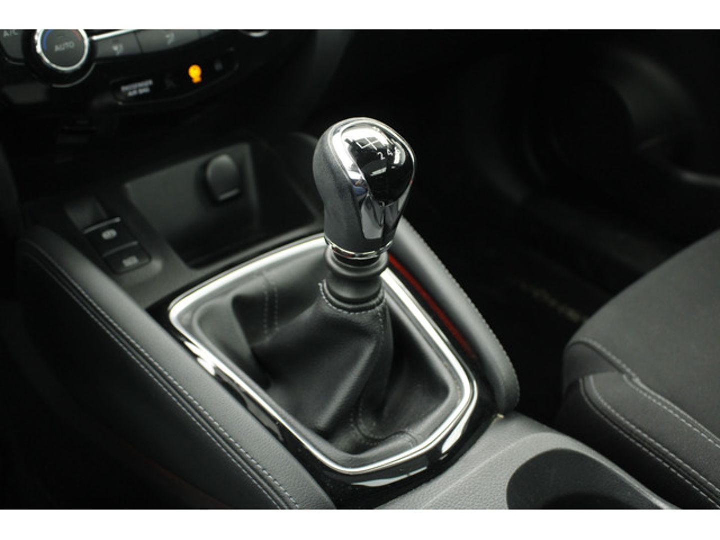 Nissan Qashqai DIG-T 140 N-Connecta 103 kW (140 CV)