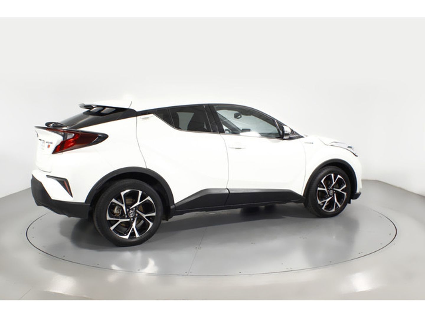 Toyota C-HR 1.8 125H Advance 90 kW (122 CV)