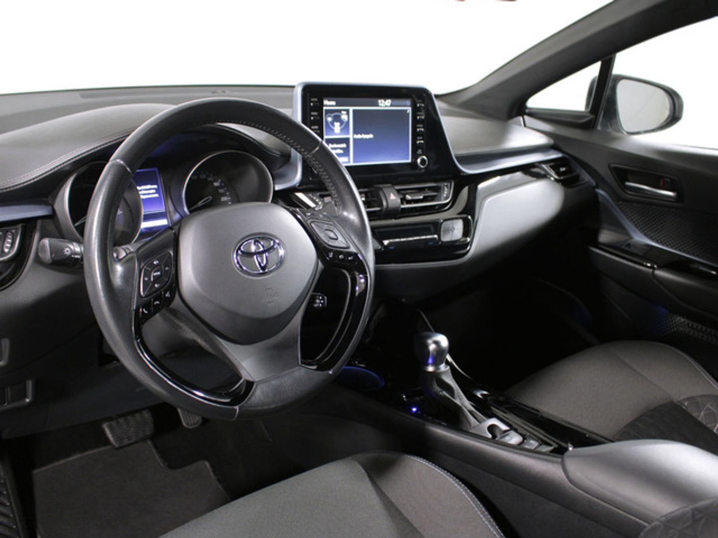 Toyota C-HR 1.8 125H Advance 90 kW (122 CV)