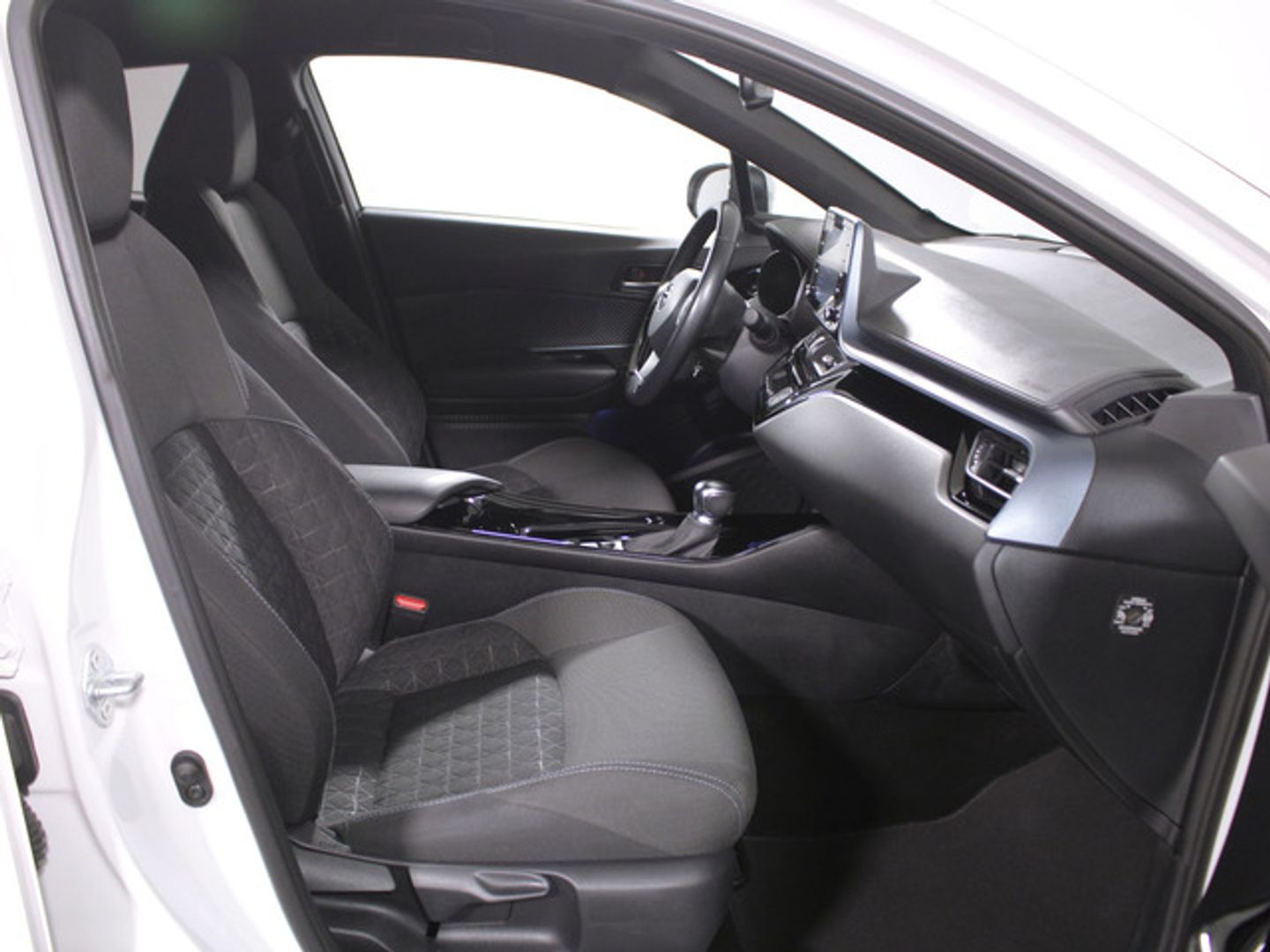 Toyota C-HR 1.8 125H Advance 90 kW (122 CV)