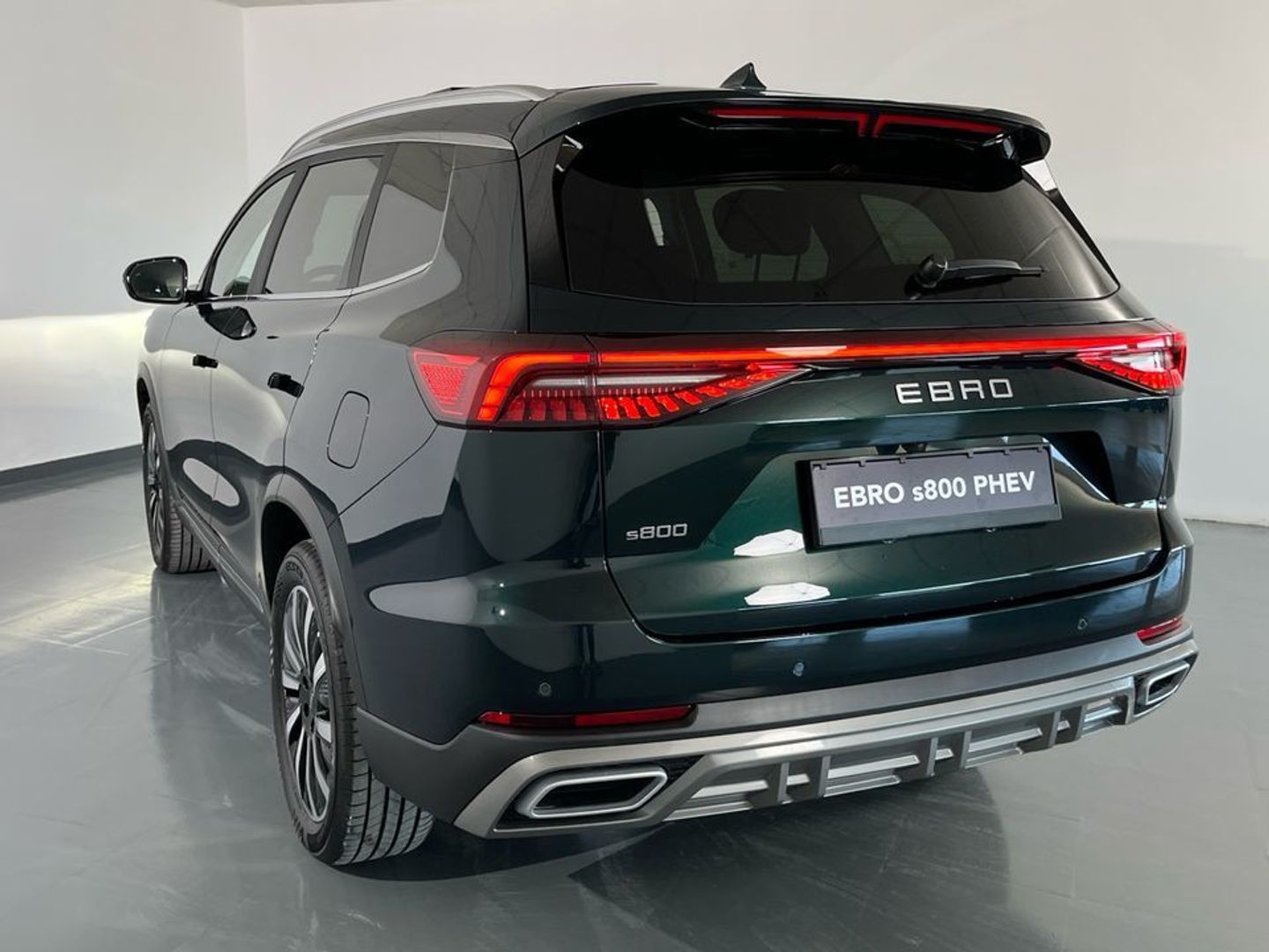 Ebro S800 1.5 TGDI PHEV Luxury E-CVT 255 kW (347 CV)