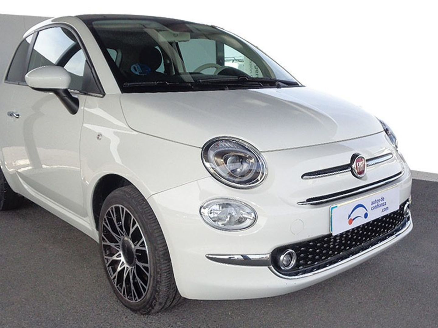 Fiat 500 1.0 Hybrid Dolcevita 51 kW (70 CV)