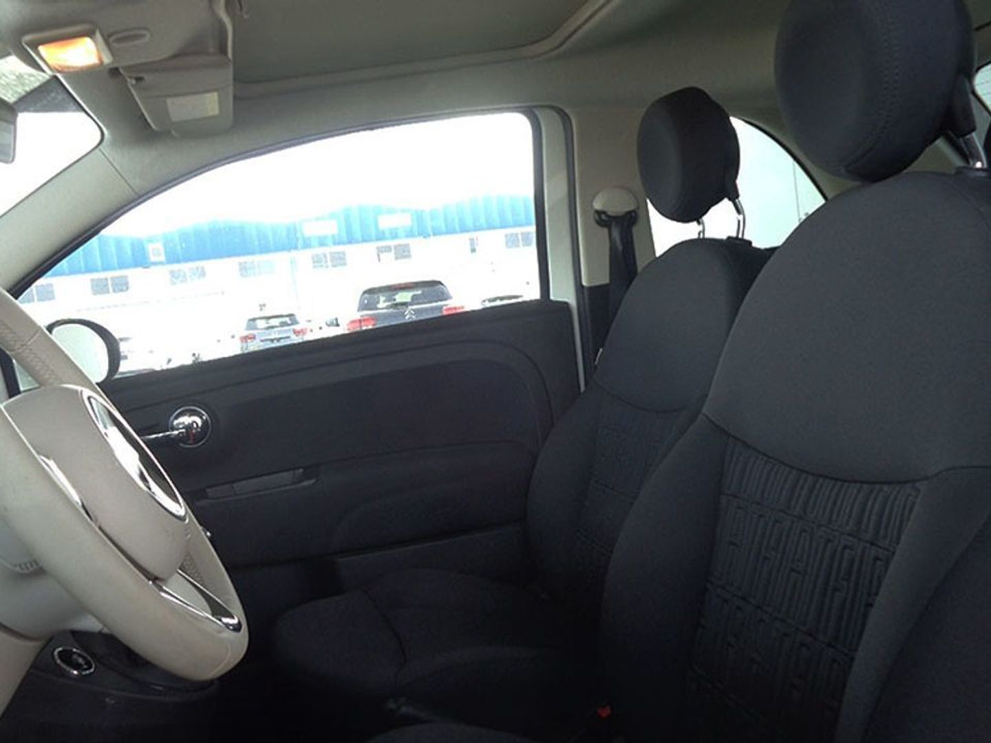 Fiat 500 1.0 Hybrid Dolcevita 51 kW (70 CV)