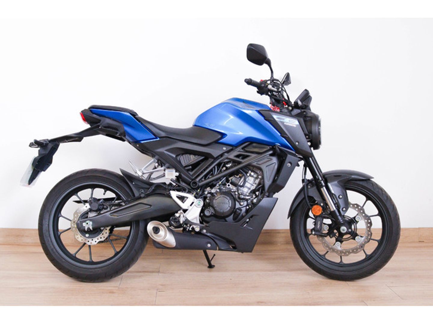 Honda CB125R Azul Motorcycle