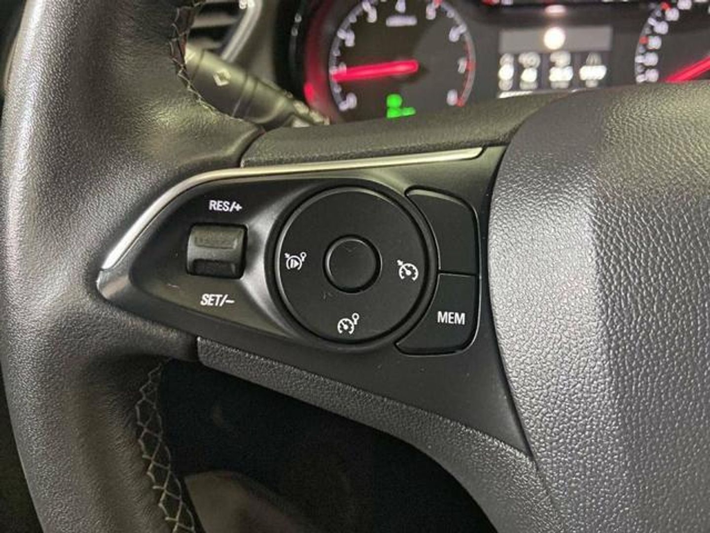 Opel Grandland X 1.2 Turbo Design & Tech 96 kW (130 CV)