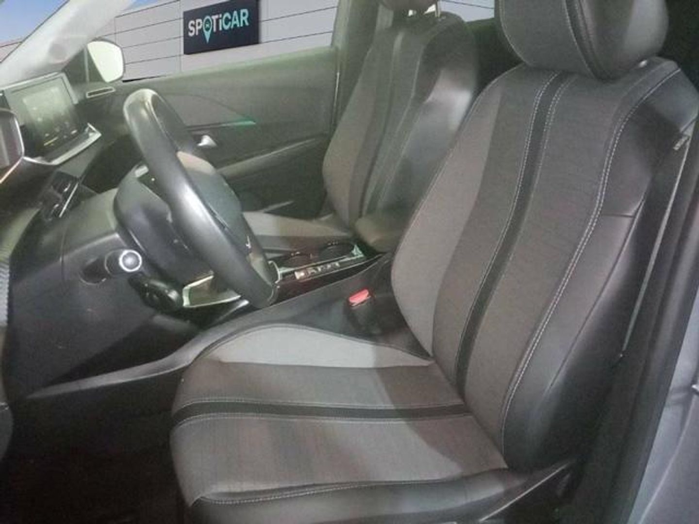Peugeot 208 PureTech 100 Allure 75 kW (100 CV)