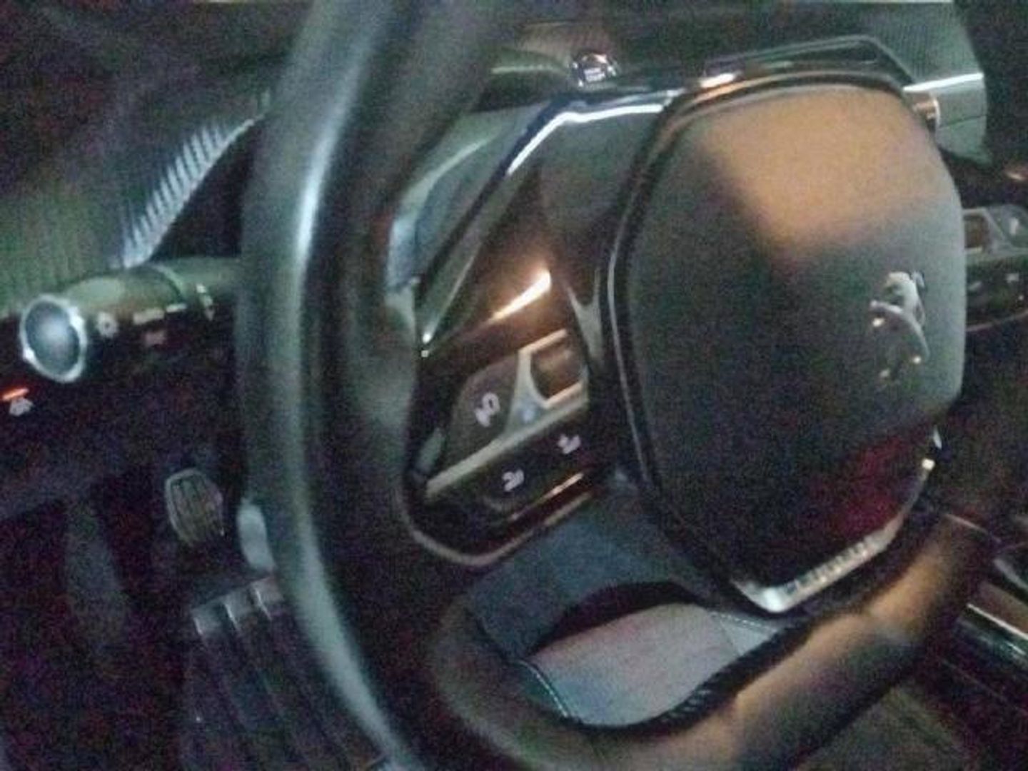 Peugeot 208 PureTech 100 Allure 75 kW (100 CV)