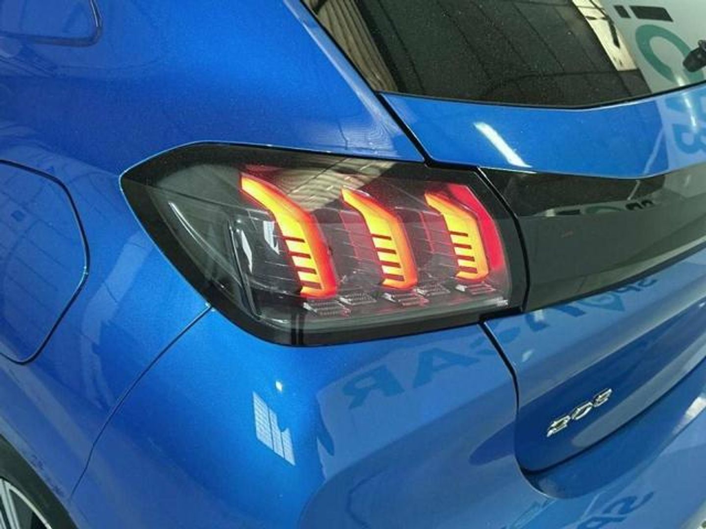 Peugeot 208 PureTech 100 Allure 75 kW (100 CV)
