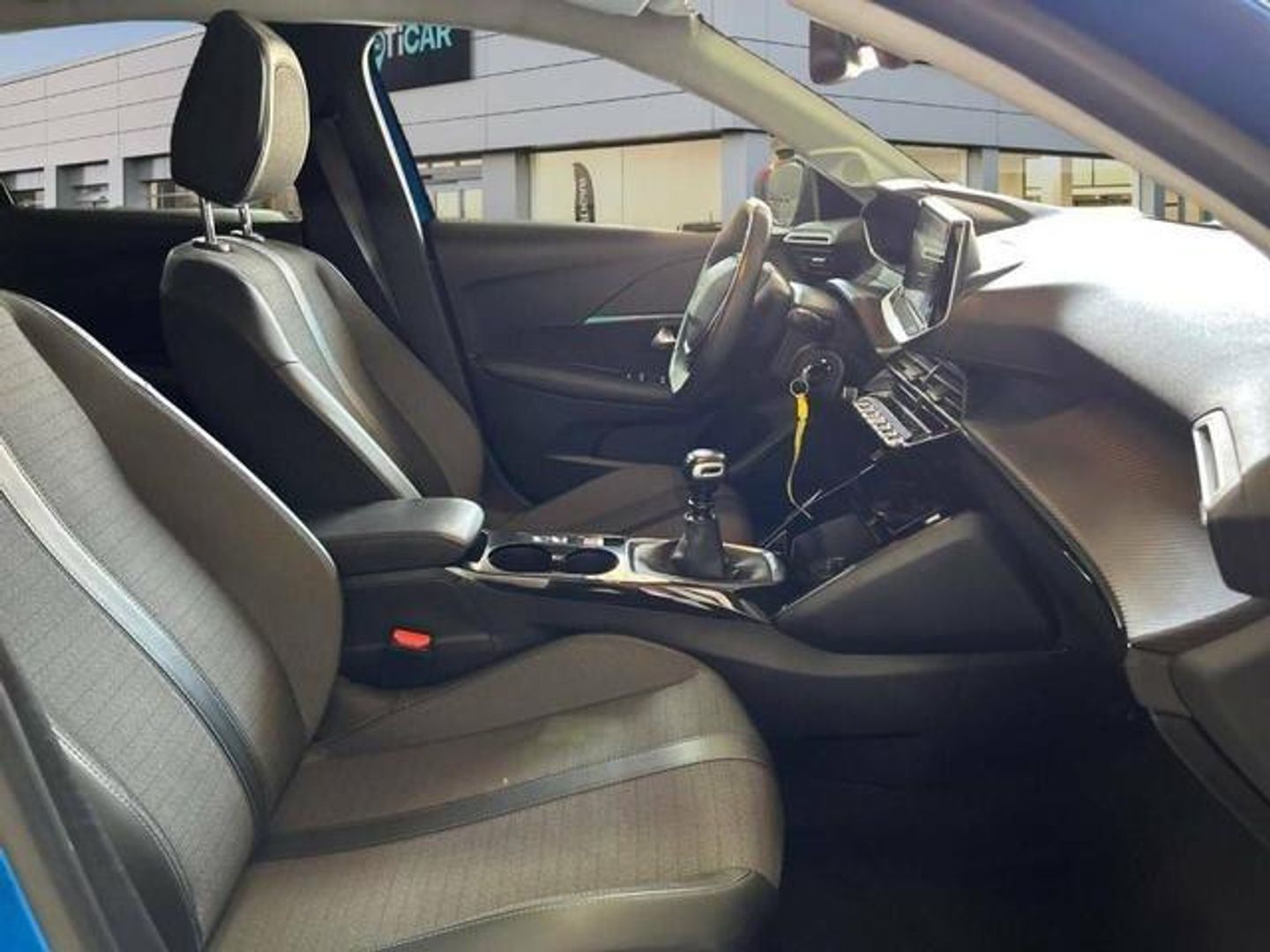 Peugeot 208 PureTech 100 Allure 75 kW (100 CV)