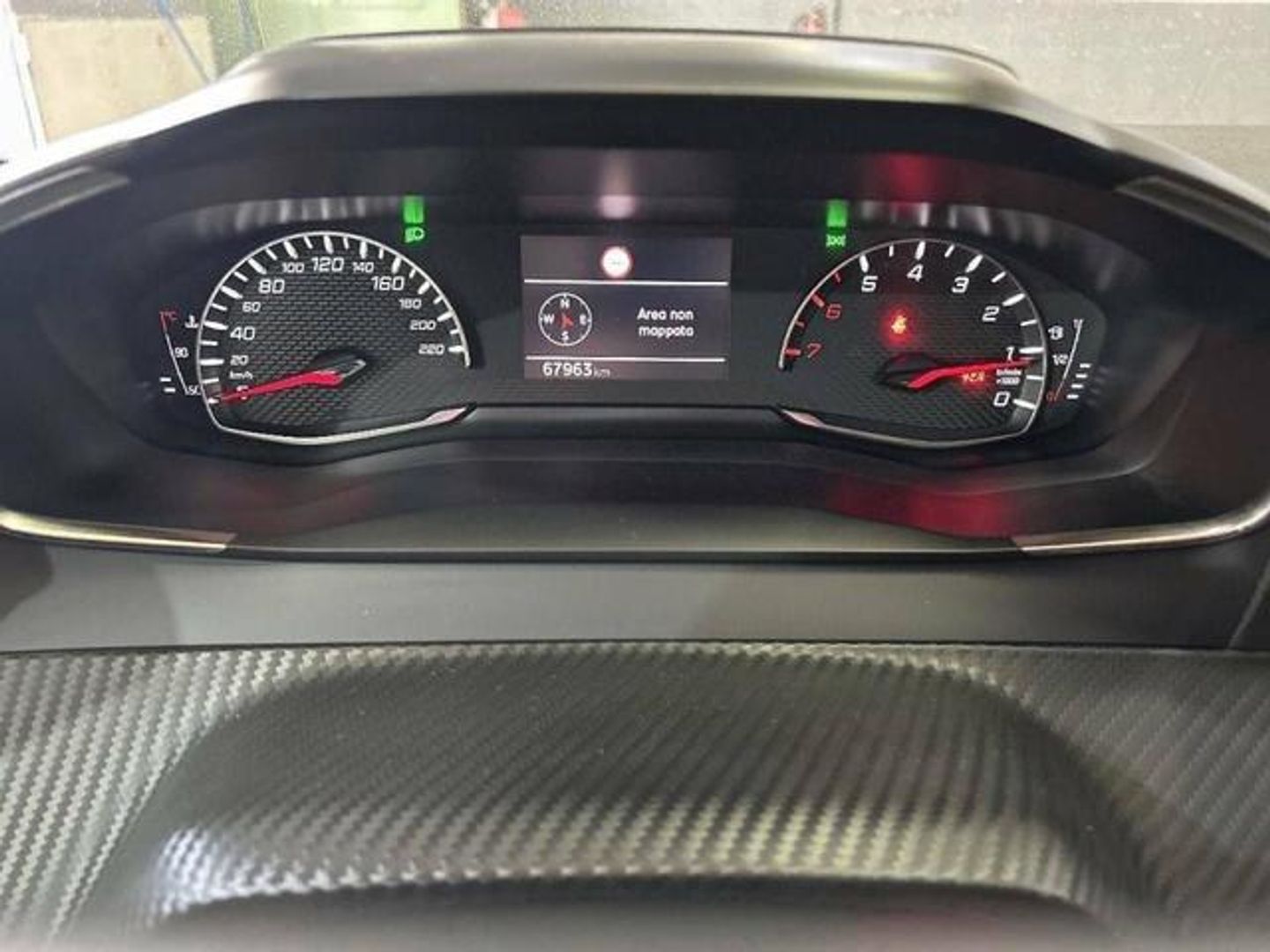 Peugeot 208 PureTech 100 Allure 75 kW (100 CV)