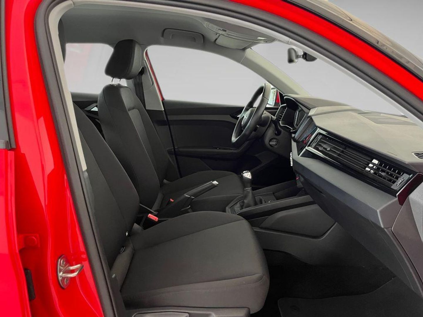 Audi A1 Sportback Advanced 25 TFSI 70 kW (95 CV)