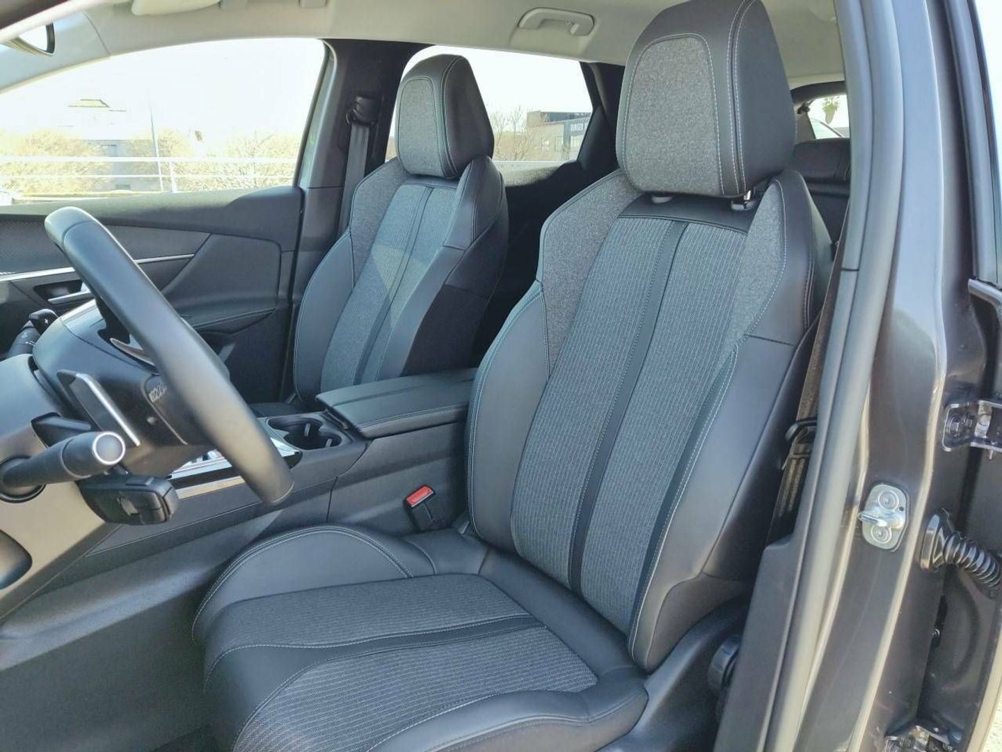Peugeot 3008 PureTech 130 S&S Allure Pack EAT8 96 kW (130 CV)