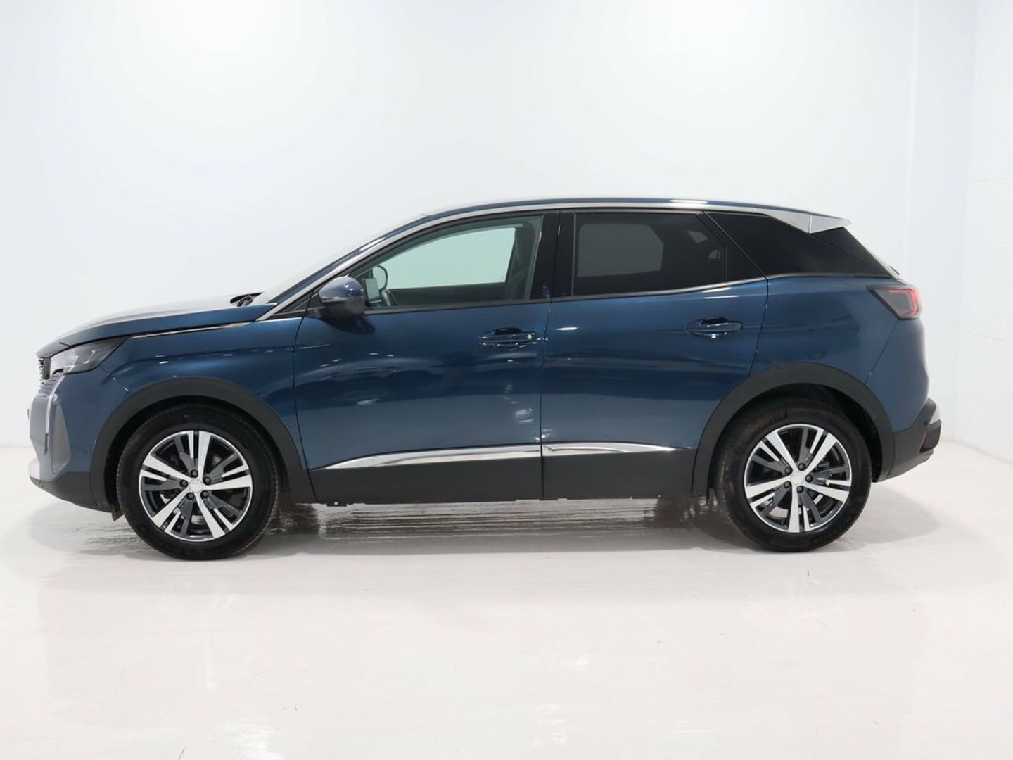 Peugeot 3008 PureTech 130 S&S Allure Pack EAT8 96 kW (130 CV)