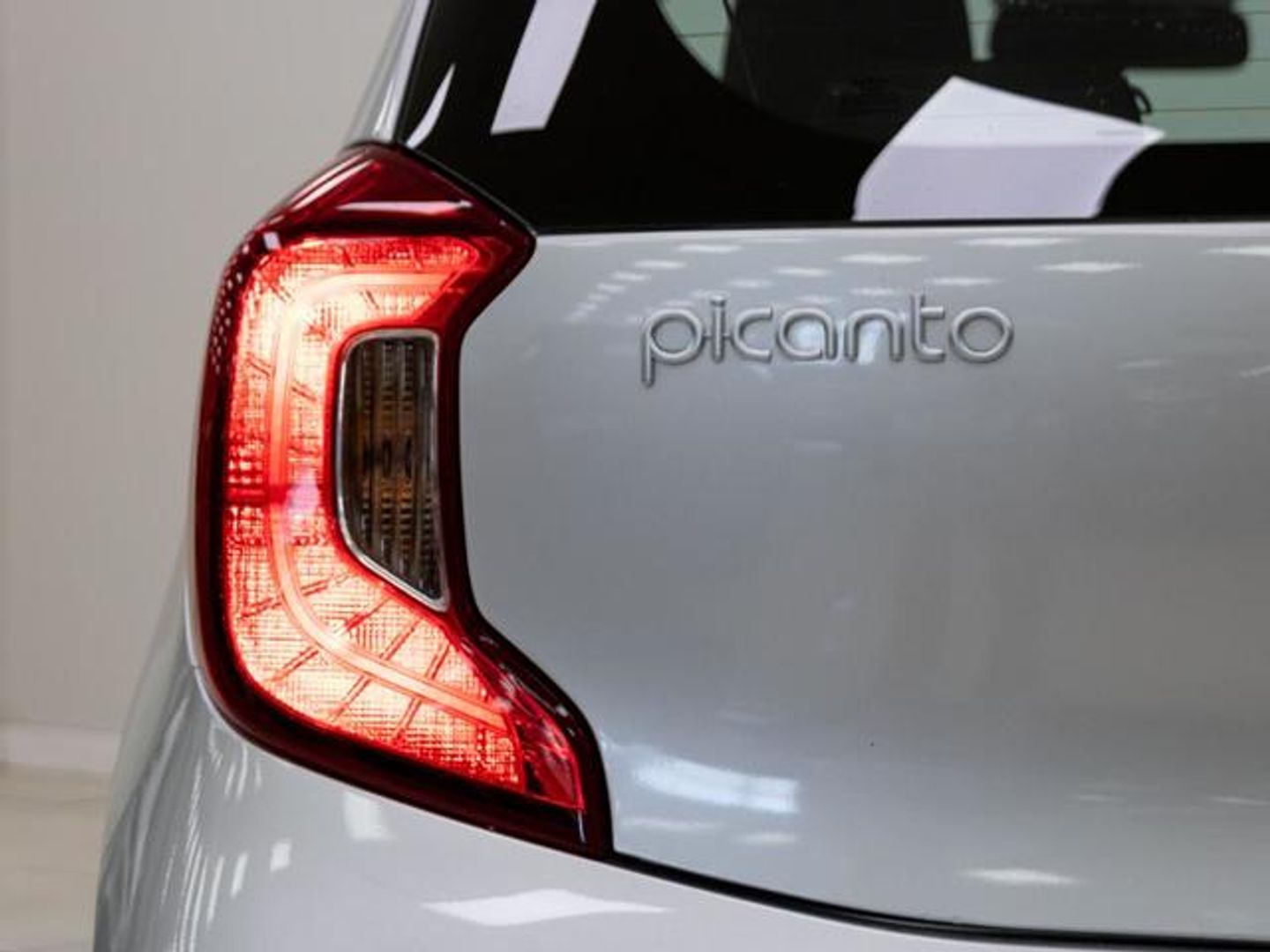 Kia Picanto 1.0 DPi Concept Pack Comfort 49 kW (67 CV)
