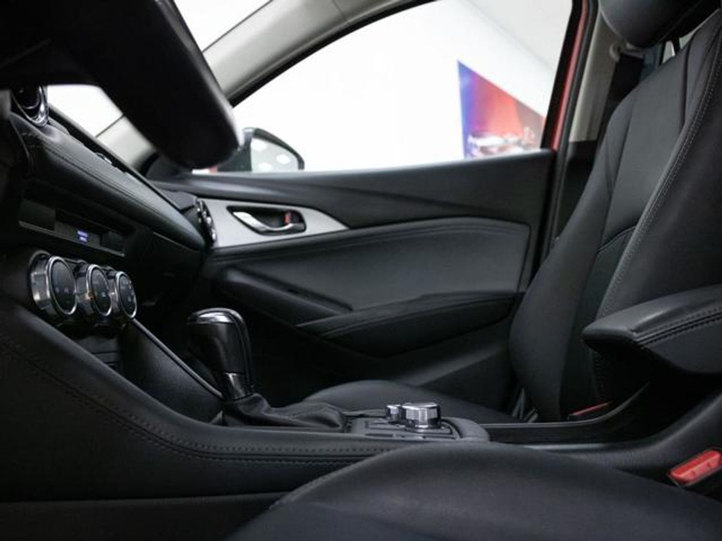 Mazda CX-3 2.0 G Zenith 2WD AT 89 kW (121 CV)