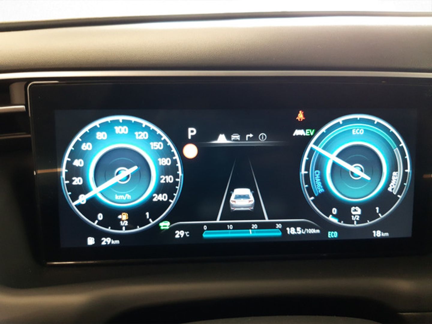 Hyundai Tucson 1.6 TGDI HEV Tecno Sky Auto 169 kW (230 CV)