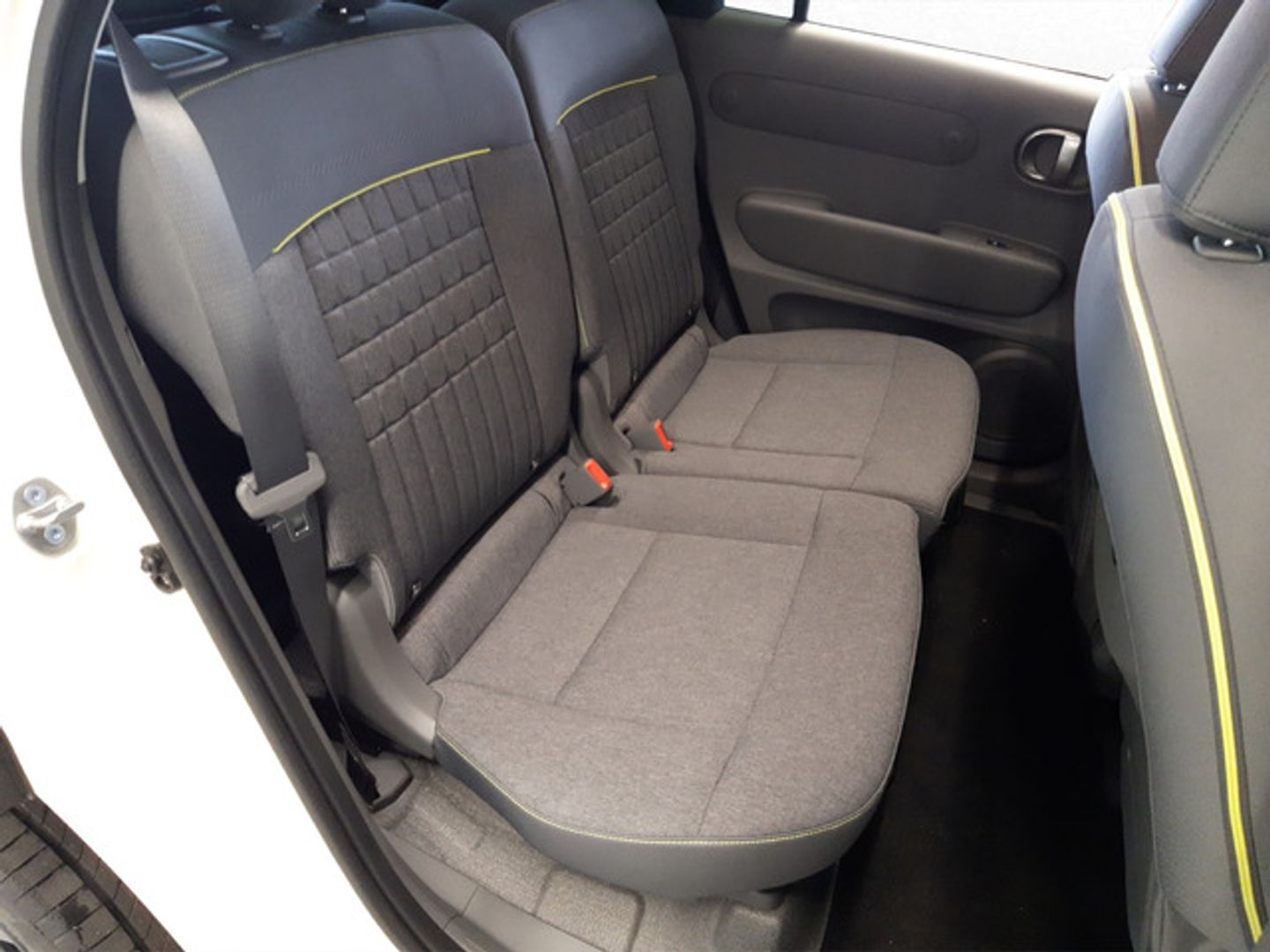 Hyundai Inster 49KWH Maxx Cross 85 kW (115 CV)